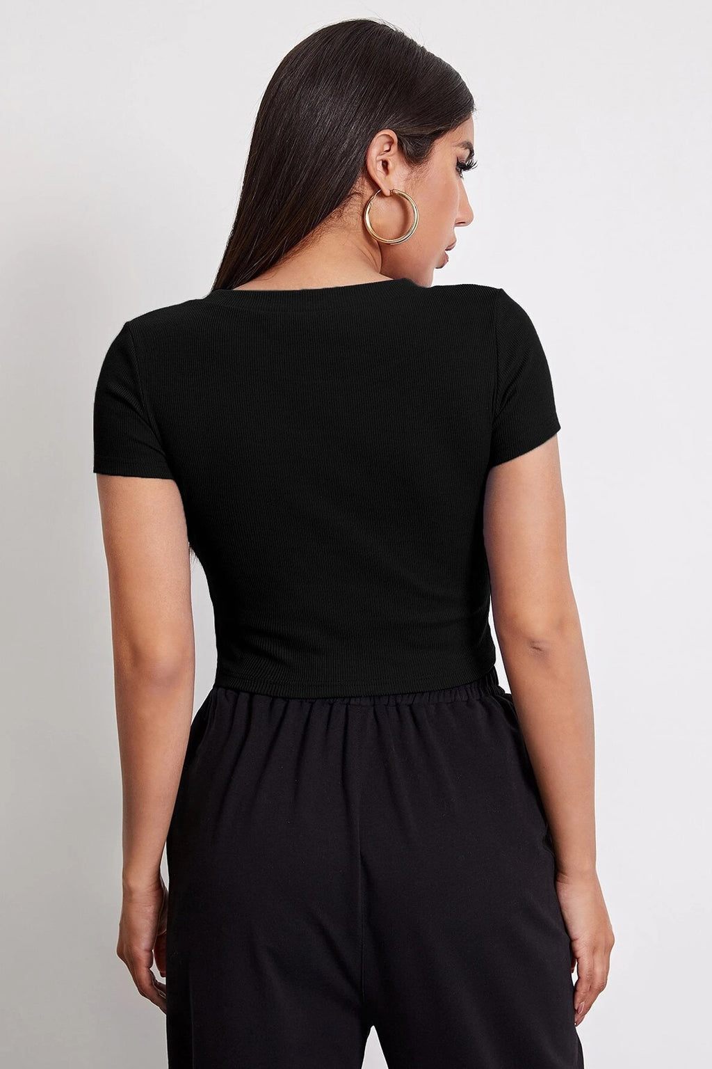 Kadın Siyah Yuvarlak Yaka Yarım Kol Crop Top Bluz