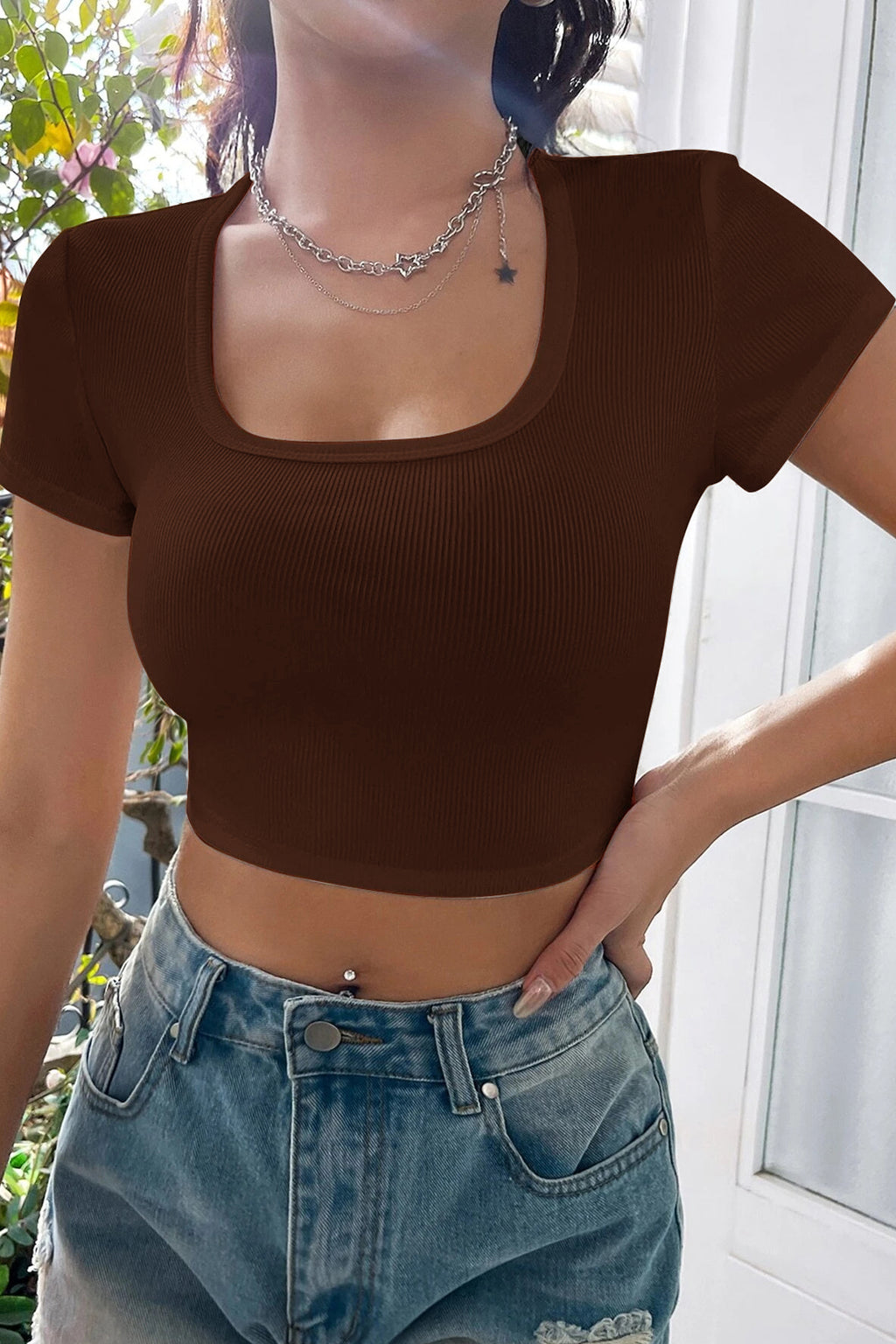 Kadın Kahverengi Yarım Kol Düz Yaka Crop Top Bluz
