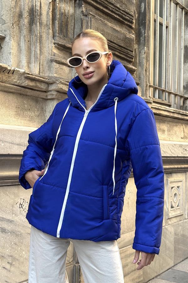 Saks Mavi Su Geçirmez Kapüşonlu Şişme Mont