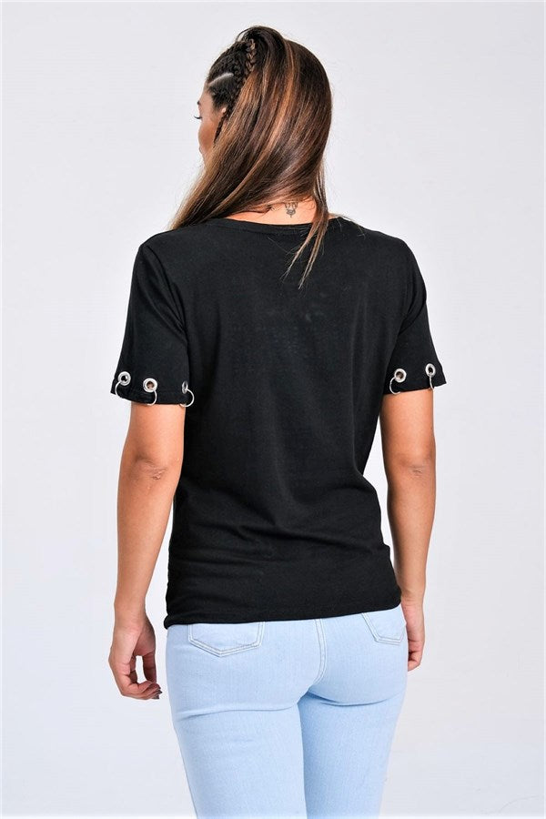 Siyah Kuş Gözü Detaylı Önden Bağlamalı Yazılı Taşlı T-Shirt
